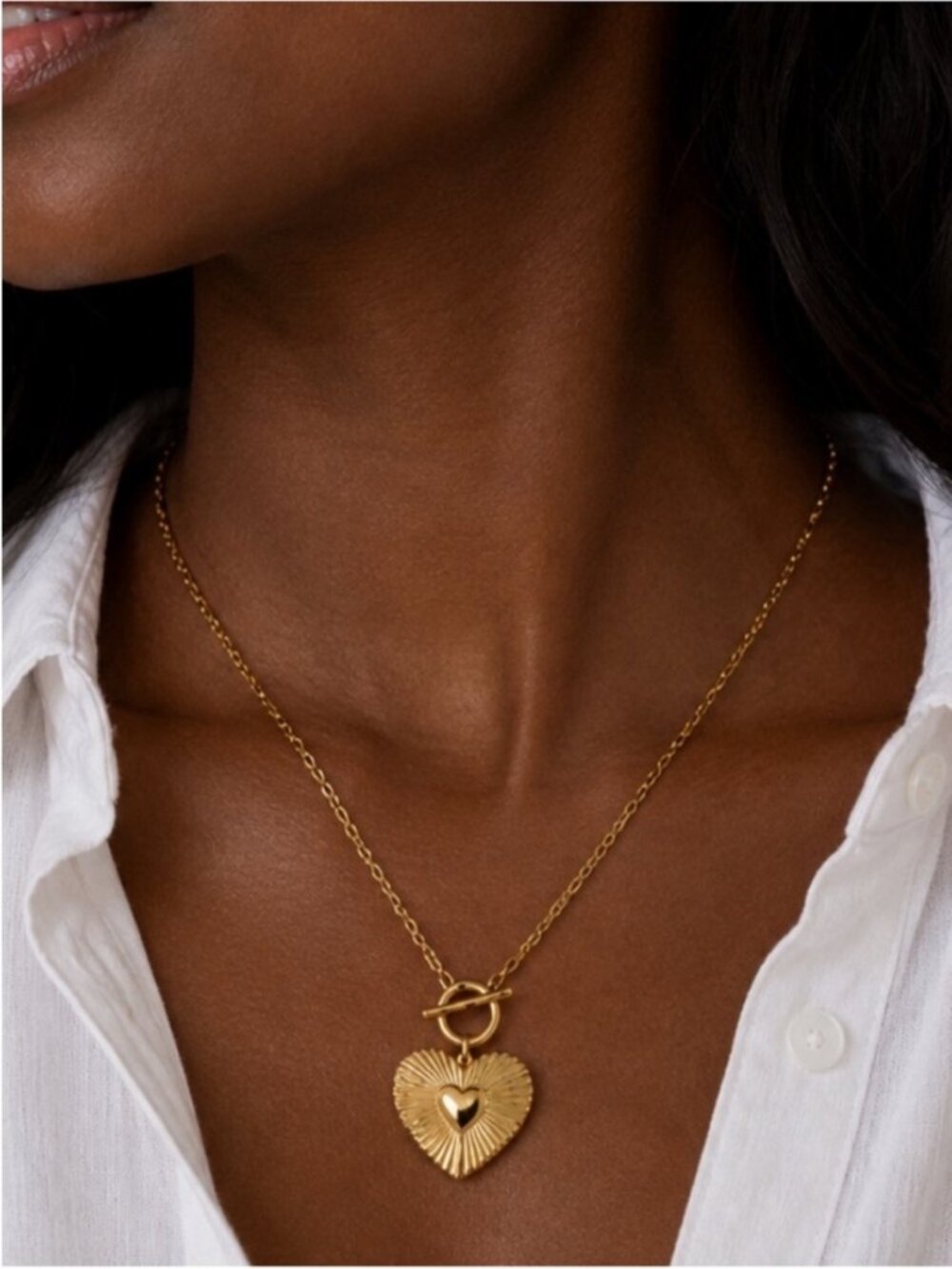 New!  Classic 18K Gold Plated Heart Chain Necklace NWOT